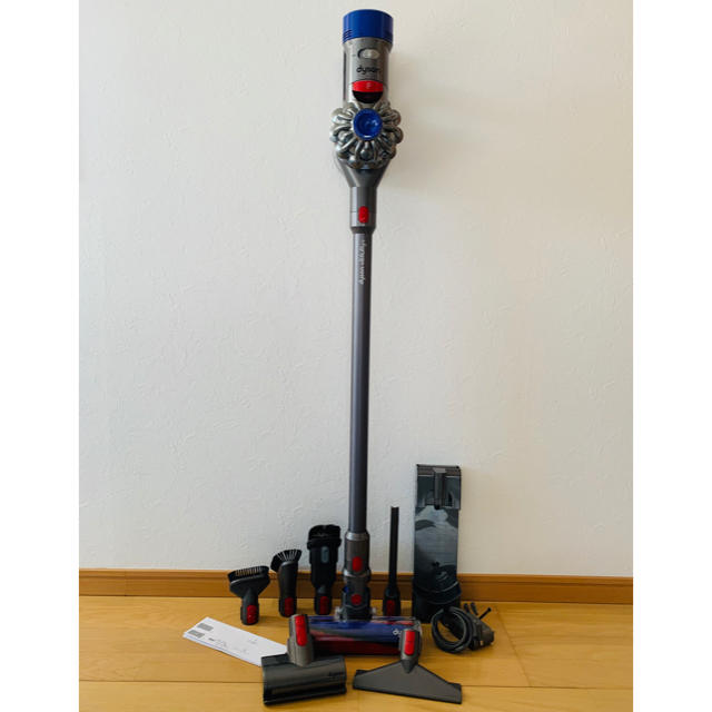 ダイソン　Dyson V8 fluffy+