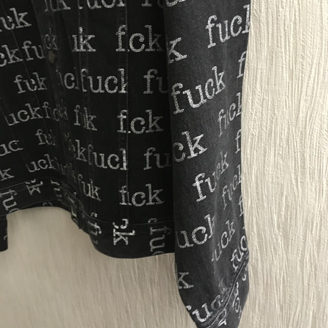Supreme - 新品未使用 半タグ付き fuck 総柄 デニムジャケットの通販 Supreme - 新品未使用 半タグ付き fuck 総柄 デニムジャケットの通販