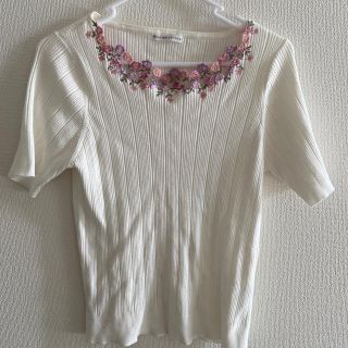 ウィルセレクション(WILLSELECTION)のwillselection フラワースカラ刺繍プルオーバー　(カットソー(半袖/袖なし))