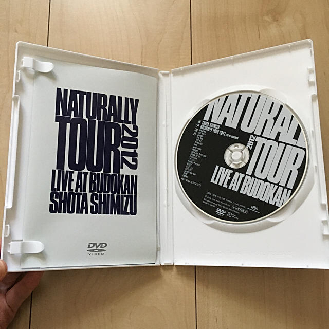 Naturally　Tour　2012 DVD エンタメ/ホビーのDVD/ブルーレイ(ミュージック)の商品写真