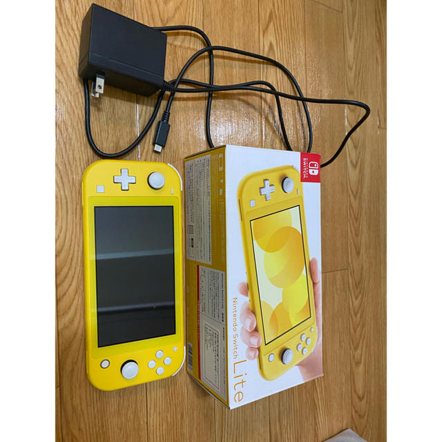 Nintendo Switch Lite イエロー　美品