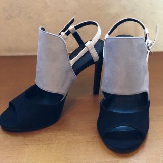 ザラ(ZARA)の新品未使用 ZARA ヒールサンダル (ハイヒール/パンプス)