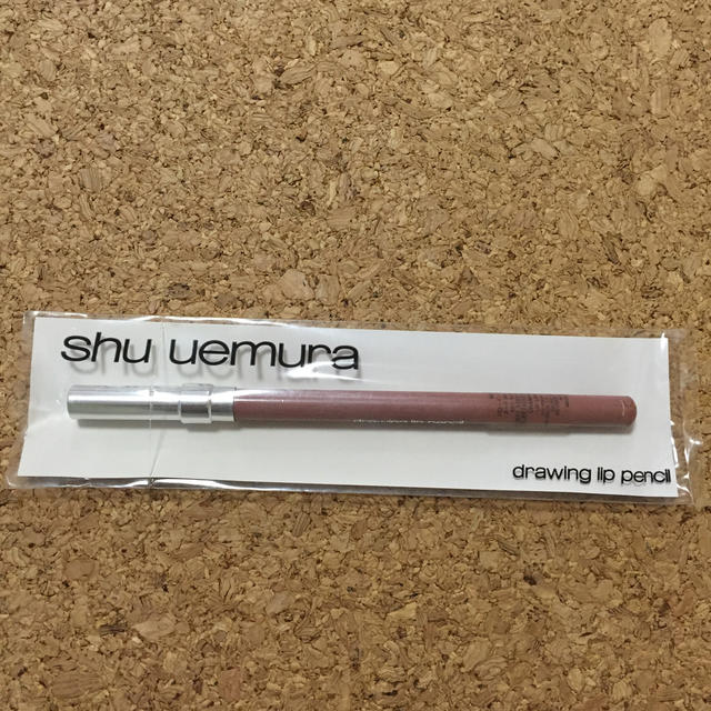 shu uemura(シュウウエムラ)のシュウウエムラ リップペンシル ヌード949 コスメ/美容のベースメイク/化粧品(リップライナー)の商品写真
