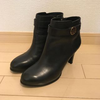 トリーバーチ(Tory Burch)のトリバーチ　ショートブーツ　23.5 美品(ブーツ)