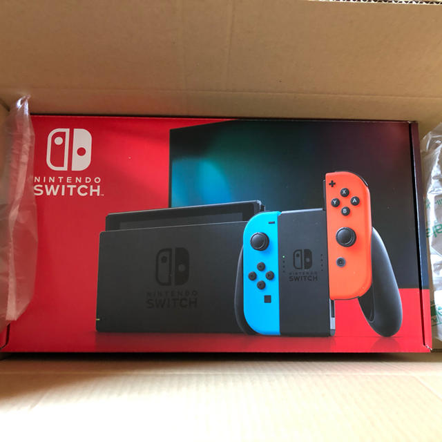 新型Nintendo Switch ネオンカラー