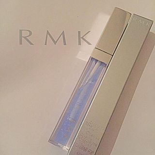 アールエムケー(RMK)のRMKベビーブルー💄クボメイク(リップグロス)