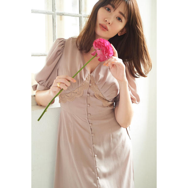 新品herlipto Lace-trimmed Belted Dress ワンピ