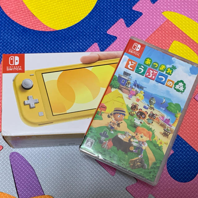 Nintendo Switch(ニンテンドースイッチ)の新品 Nintendo Switch Light あつまれどうぶつの森 set エンタメ/ホビーのゲームソフト/ゲーム機本体(家庭用ゲーム機本体)の商品写真