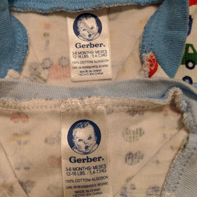 Gerber(ガーバー)のGerber 足つきロンパース　2枚セット キッズ/ベビー/マタニティのベビー服(~85cm)(ロンパース)の商品写真