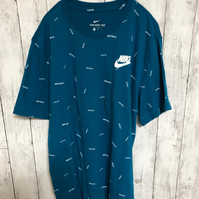 NIKE(ナイキ)のNIKE ナイキ　just do it tシャツ　総柄 メンズのトップス(Tシャツ/カットソー(半袖/袖なし))の商品写真