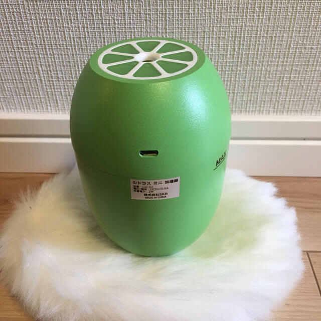 激安未使用シトラス ミニ 加湿器 色 緑 スマホ/家電/カメラの生活家電(加湿器/除湿機)の商品写真