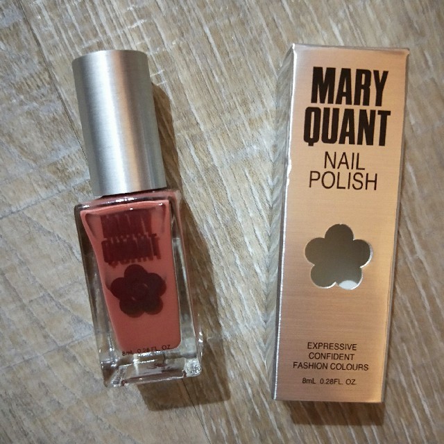 MARY QUANT(マリークワント)のマリークワント　ネイル ポリッシュ  B-04 グーズベリー  8mL コスメ/美容のネイル(ネイル用品)の商品写真