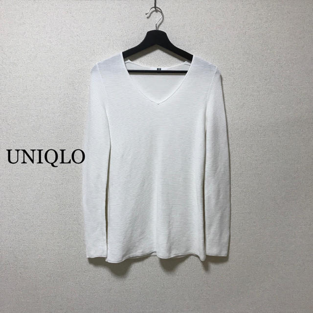 UNIQLO(ユニクロ)のUNIQLO Ｖネックニット レディースのトップス(ニット/セーター)の商品写真