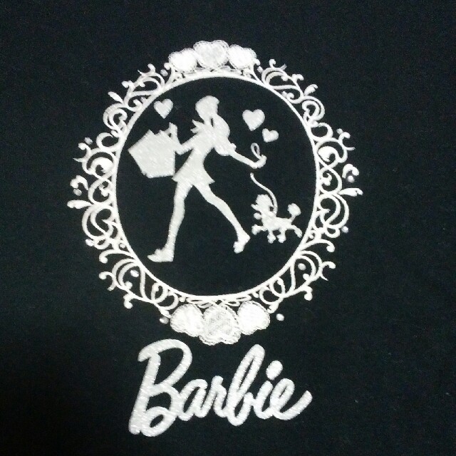 Barbie(バービー)のじゅの1977様専用♬美品！Barbie 黒長袖Tｼｬﾂ140 キッズ/ベビー/マタニティのキッズ服女の子用(90cm~)(Tシャツ/カットソー)の商品写真