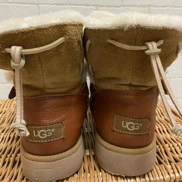 UGG(アグ)のアグ 21㎝ キッズ/ベビー/マタニティのキッズ靴/シューズ(15cm~)(ブーツ)の商品写真