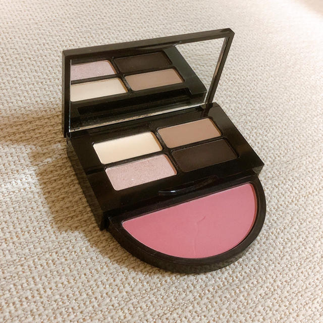 BOBBI BROWN(ボビイブラウン)のGivenchy メイクパレット♡ コスメ/美容のキット/セット(コフレ/メイクアップセット)の商品写真