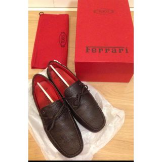 フェラーリ(Ferrari)の一度使用TOD'S Ferrari 美品 メンズ ドライビングシューズ サイズ6(スリッポン/モカシン)