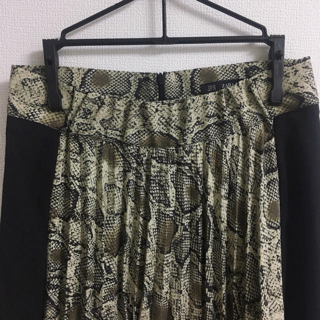 ZARA(ザラ)のzaraスカート レディースのスカート(ロングスカート)の商品写真