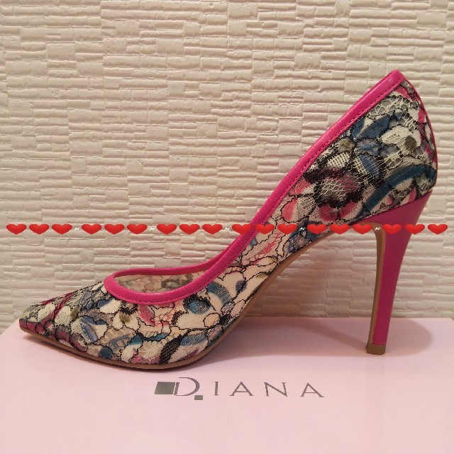 DIANA(ダイアナ)のほぼ未使用極美品ダイアナレースパンプスネイビー(ブルー)❌ピンク❌黒❌白 レディースの靴/シューズ(ハイヒール/パンプス)の商品写真