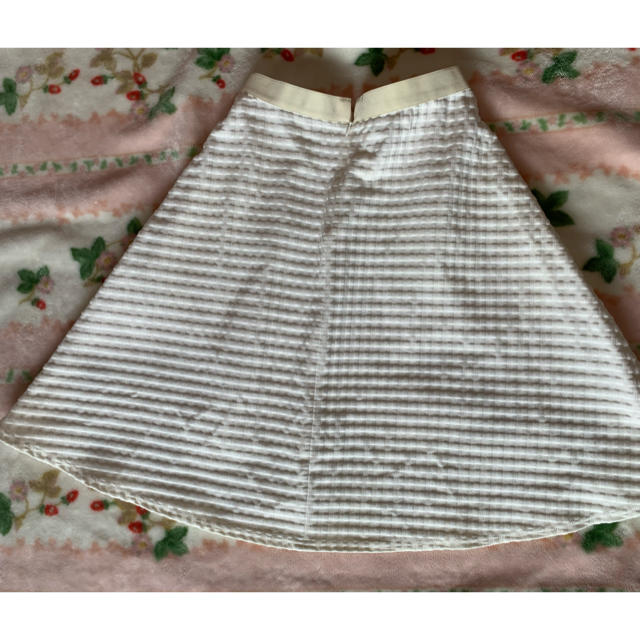 theory(セオリー)の✨Yuki様専用✨theory White skirt  レディースのスカート(ひざ丈スカート)の商品写真