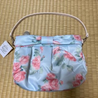 ローラアシュレイ(LAURA ASHLEY)のローラアシュレイ  バッグインバッグ　新品タグ付き(ポーチ)