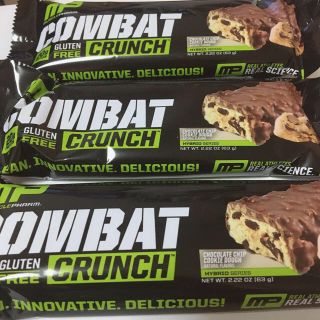 コンバットクランチ　チョコレートチップクッキードー　3本(ダイエット食品)