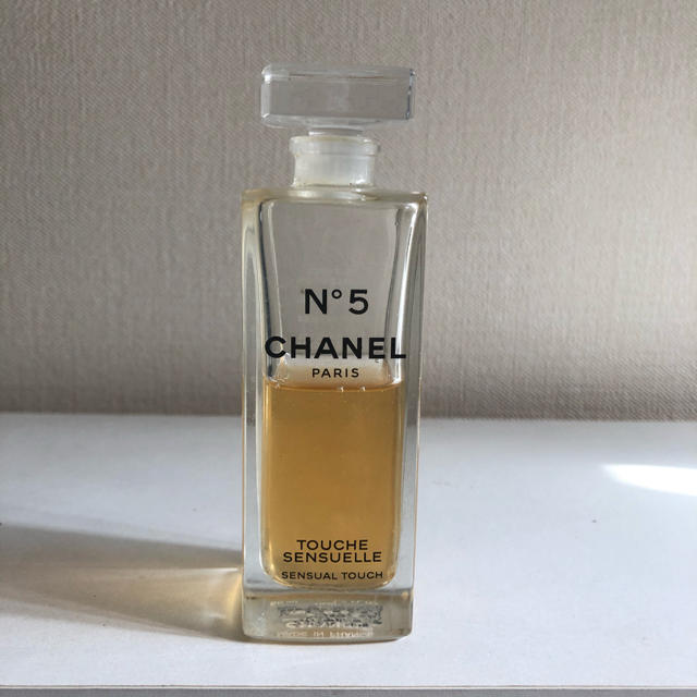 CHANEL(シャネル)の【残5割】CHANEL シャネル NO5 センシュアルタッチ コスメ/美容の香水(香水(女性用))の商品写真