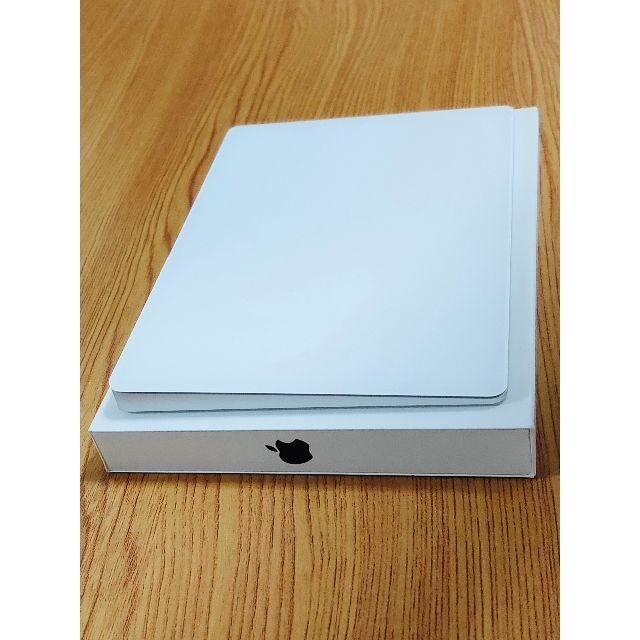 Mac (Apple)(マック)の超美品・完動品！Magic Trackpad 2 シルバー MJ2R2J/A スマホ/家電/カメラのPC/タブレット(PC周辺機器)の商品写真