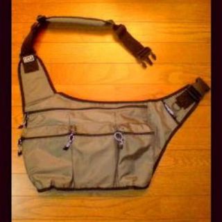 00s GAP シルバーメッセンジャーバッグ