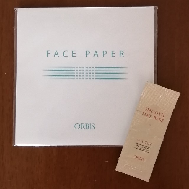 ORBIS(オルビス)のあぶらとり紙　スムースマットベースのサンプル付き　ORBIS コスメ/美容のメイク道具/ケアグッズ(あぶらとり紙)の商品写真