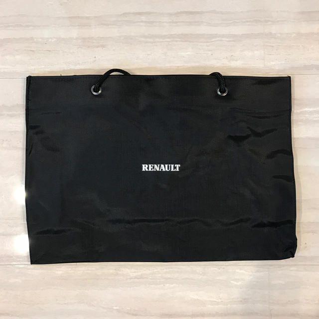 RENAULT(ルノー)のRENAULT 黒 パック メンズのバッグ(ショルダーバッグ)の商品写真