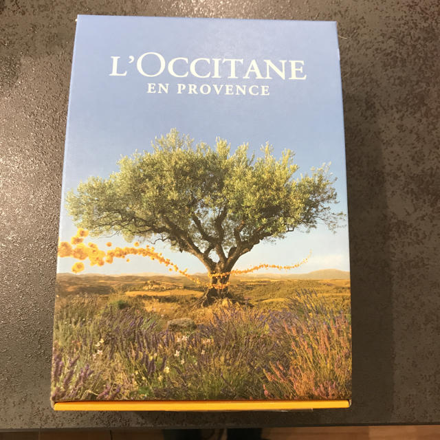 L'OCCITANE(ロクシタン)の【新品未使用】ロクシタン☆シアセット コスメ/美容のボディケア(ハンドクリーム)の商品写真