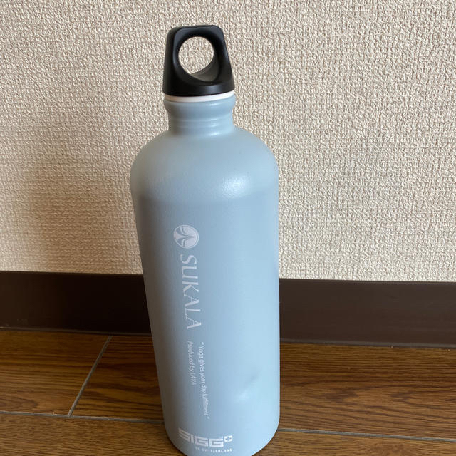 SIGG(シグ)の【SUKALA×SIGG】オリジナルボトル スポーツ/アウトドアのトレーニング/エクササイズ(ヨガ)の商品写真