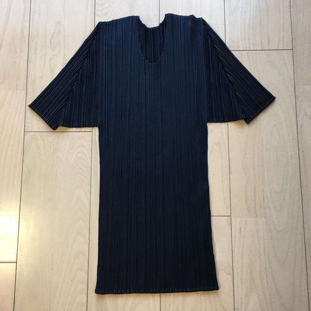 PLEATS PLEASE ISSEY MIYAKE(プリーツプリーズイッセイミヤケ)のプリーツプリーズカットソー レディースのトップス(カットソー(半袖/袖なし))の商品写真