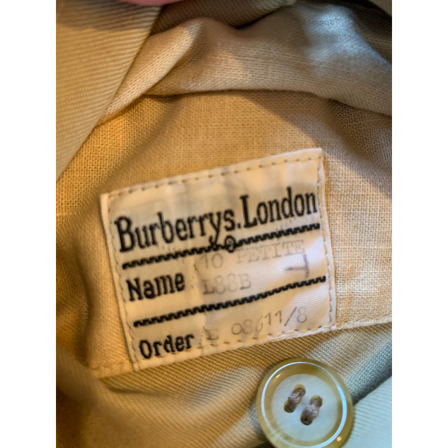 BURBERRY(バーバリー)の週末のみ値下げ、バーバリー　トレンチコート　ビンテージ レディースのジャケット/アウター(トレンチコート)の商品写真