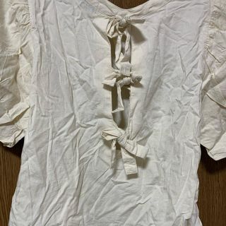 ダブルクローゼット(w closet)の（訳あり）w closet バックリボンシフォン袖半袖シャツ(シャツ/ブラウス(半袖/袖なし))