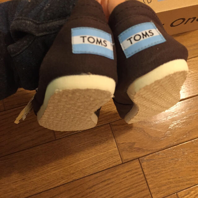 TOMS(トムズ)のTOMS スリッポンスニーカー レディースの靴/シューズ(スニーカー)の商品写真