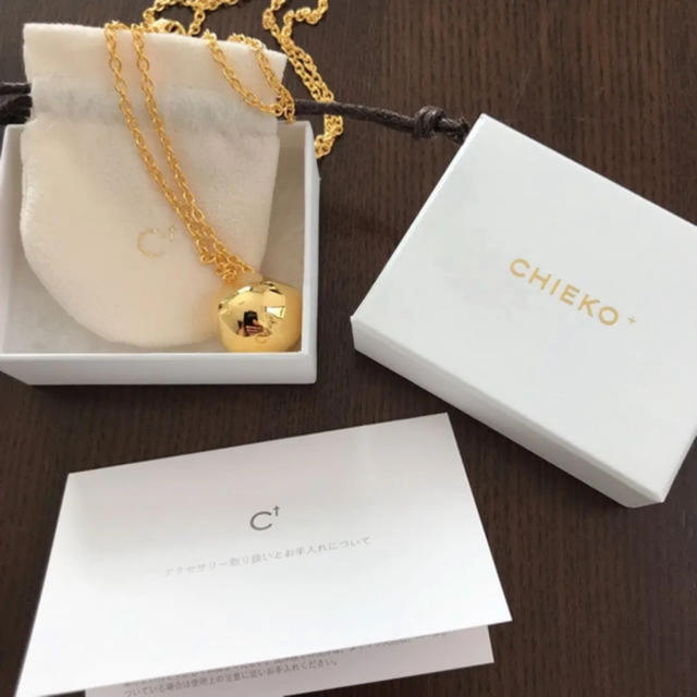 chieko c + wonky ball necklace gold