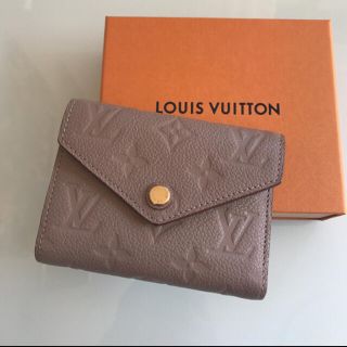 ルイヴィトン(LOUIS VUITTON)のポルトフォイユ・ヴィクトリーヌ(折り財布)