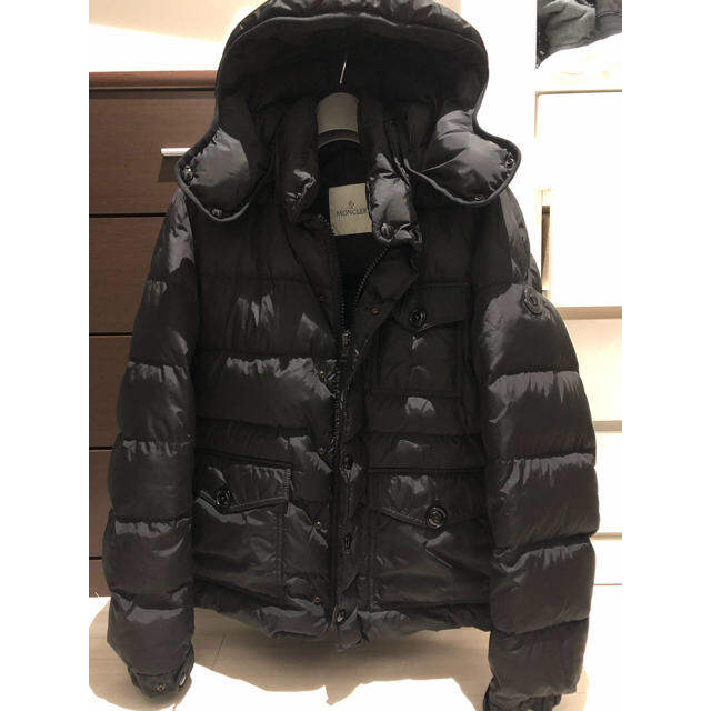 MONCLER - 定価200,000円 黒ワッペン モンクレールダウンジャケットの通販 by シラウガオ's shop｜モンクレールならラクマ