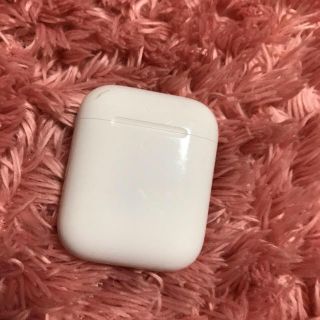 アップル(Apple)のAirPods(ヘッドフォン/イヤフォン)