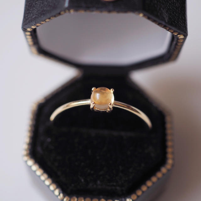 宝石質シトリンの一粒リング ete agete アダムエロペ　イエナ　ノジェス レディースのアクセサリー(リング(指輪))の商品写真
