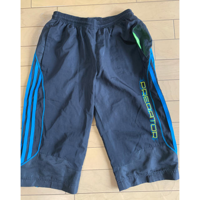 adidas(アディダス)のadidas ひざ丈シャカパン　160 キッズ/ベビー/マタニティのキッズ服男の子用(90cm~)(パンツ/スパッツ)の商品写真