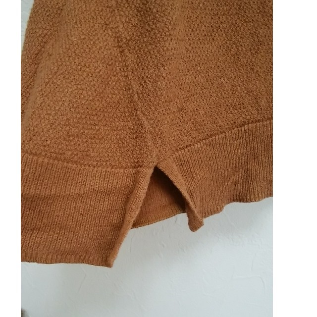 a.v.v(アーヴェヴェ)のブラウン　薄手　半そでニット　麻と綿 レディースのトップス(Tシャツ(半袖/袖なし))の商品写真