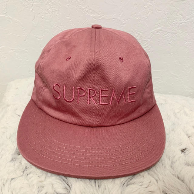 Supreme(シュプリーム)の【新品未使用】【最終値下げ】supream⭐️キャップ レディースの帽子(キャップ)の商品写真