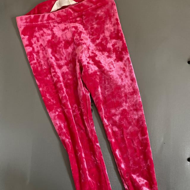 H&M(エイチアンドエム)のH&M  ピンクヴェルヴェット　スパッツ キッズ/ベビー/マタニティのキッズ服女の子用(90cm~)(パンツ/スパッツ)の商品写真