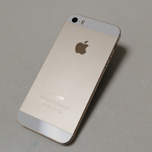 iPhone(アイフォーン)のiPhone 5s Gold 16GB ソフトバンクME334J/A OS8.1 スマホ/家電/カメラのスマートフォン/携帯電話(スマートフォン本体)の商品写真