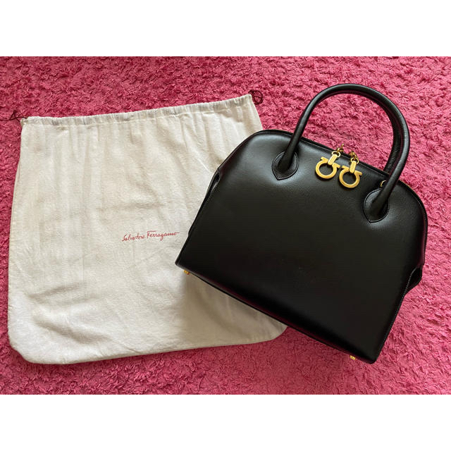 Salvatore Ferragamo  バックハンドバッグ