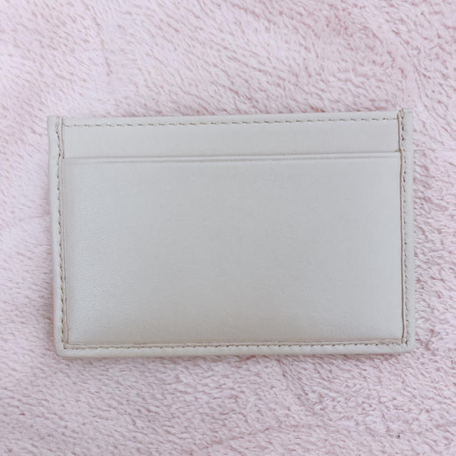 miumiu(ミュウミュウ)のmiumiu カードケース レディースのファッション小物(名刺入れ/定期入れ)の商品写真