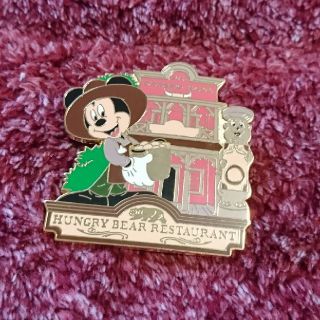 ディズニー(Disney)のTDL ピンバッチ ハングリーベアレストラン(バッジ/ピンバッジ)